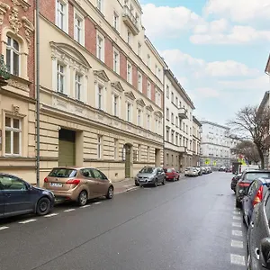 https://apt-cosy-ariaska-for-3-in-cracow-center-by-renters.krakowhotelspoland.com