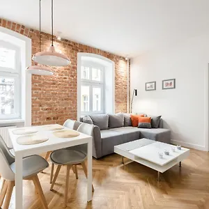 Apartment Sweet Time