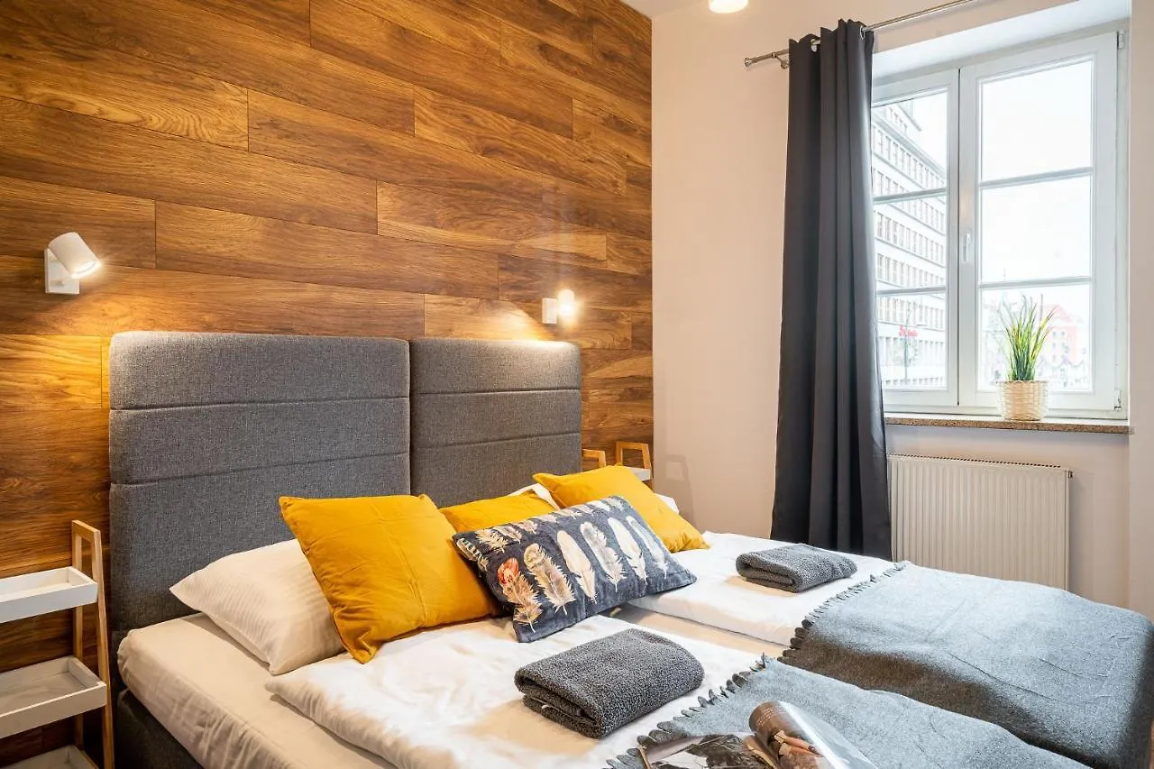 Solny Square Aparthotel 브로츠와프 3*,  폴란드